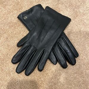 Cole Haan Black Leather Gloves with Logo Detail